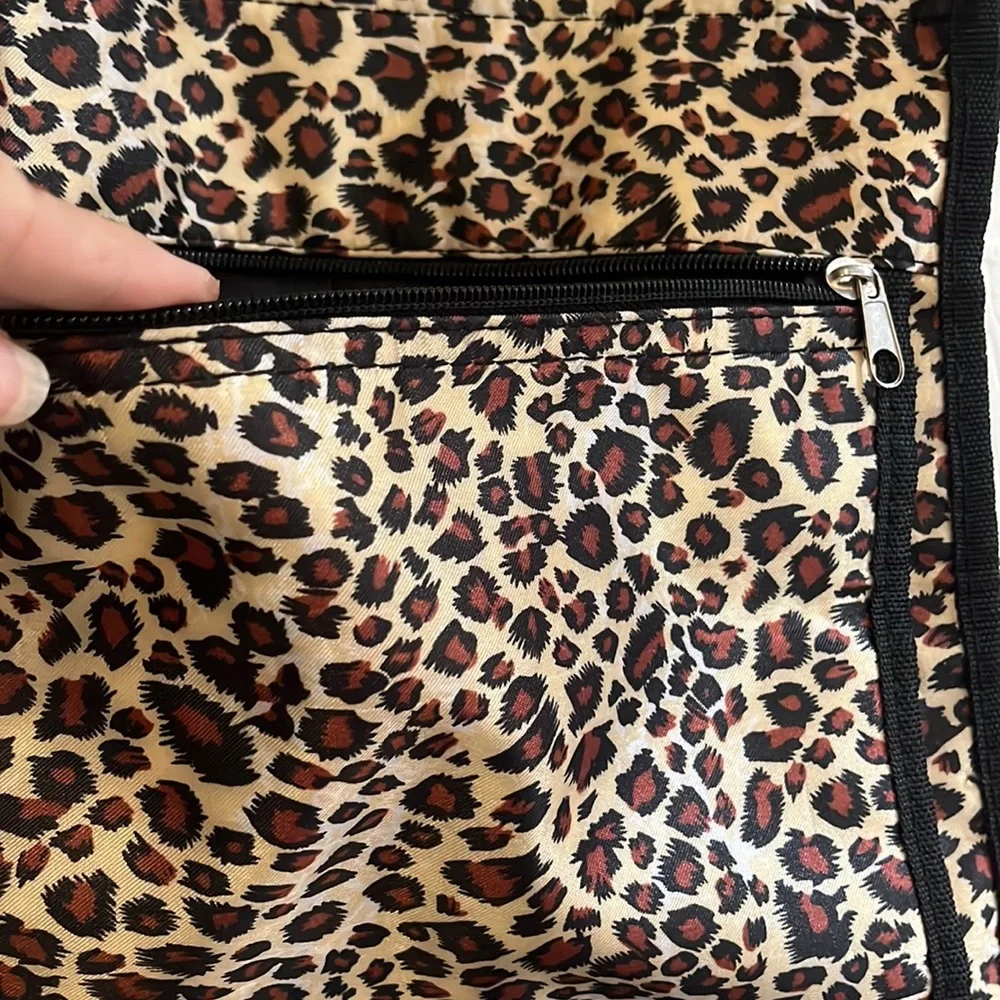 LEOPARD PRINT SMALL NYLON LUNCH TOTE WITH HANDLES BROWN BLACK TAN